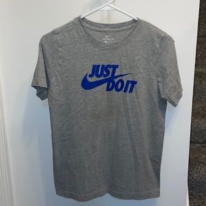 Boy’s Nike shirt